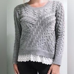 𝅺MONTEAU Los Angeles Grey Cable Knit Sweater with Lace Hem Small